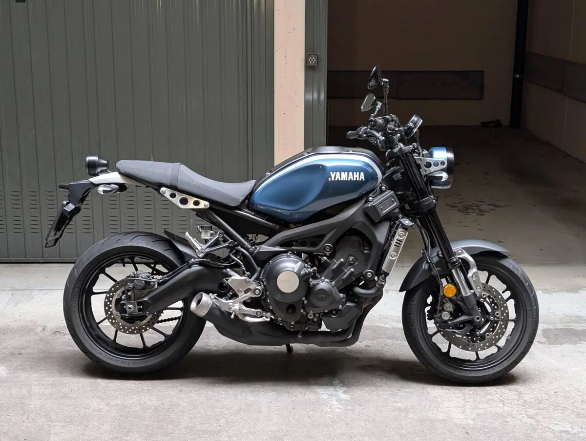 Yamaha XSR 900 ABS (2016 - 20) (3)
