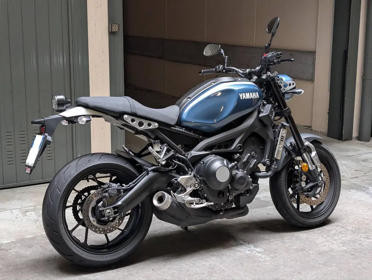 Yamaha XSR 900 ABS (2016 - 20) (2)