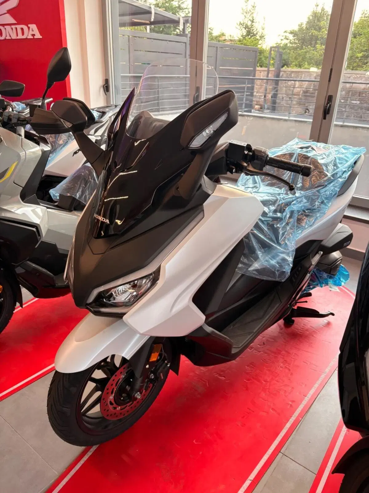 Honda Forza 350 (2025 - 26) (4)