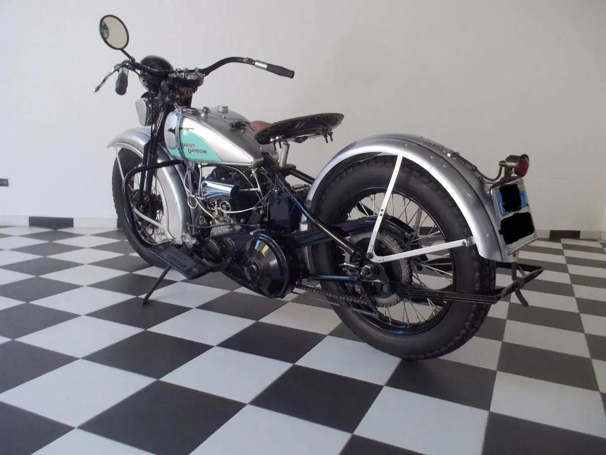 Harley-Davidson VE 74'' (2)