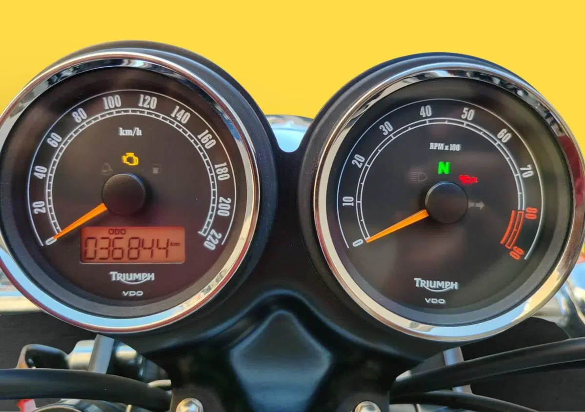 Triumph Bonneville T100 (2008 - 16) (5)