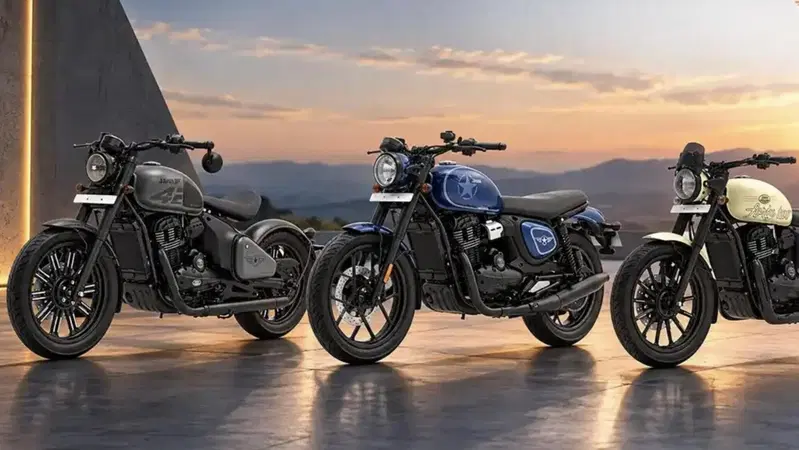 Jawa All Stars 42, arriva la gamma con tre caratteri diversi: standard, Bobber e FJ