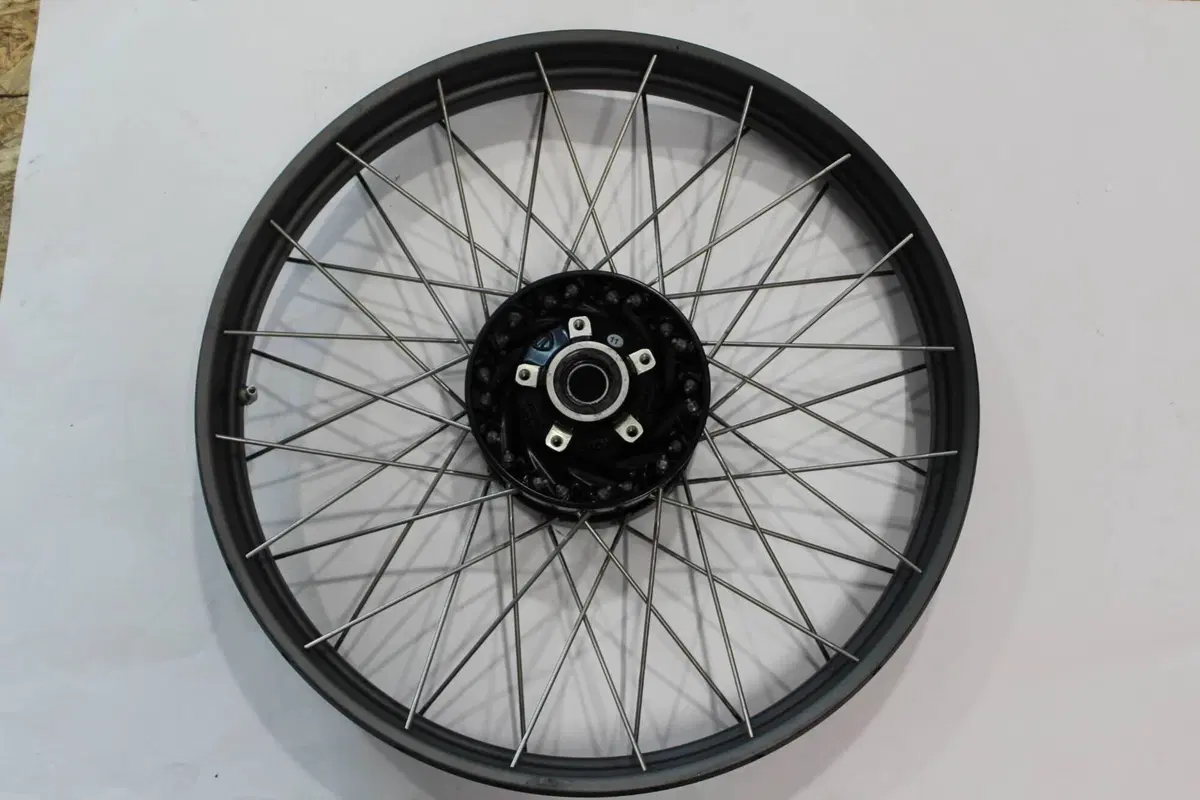 CERCHIO ANTERIORE DUCATI DESERT X (2)