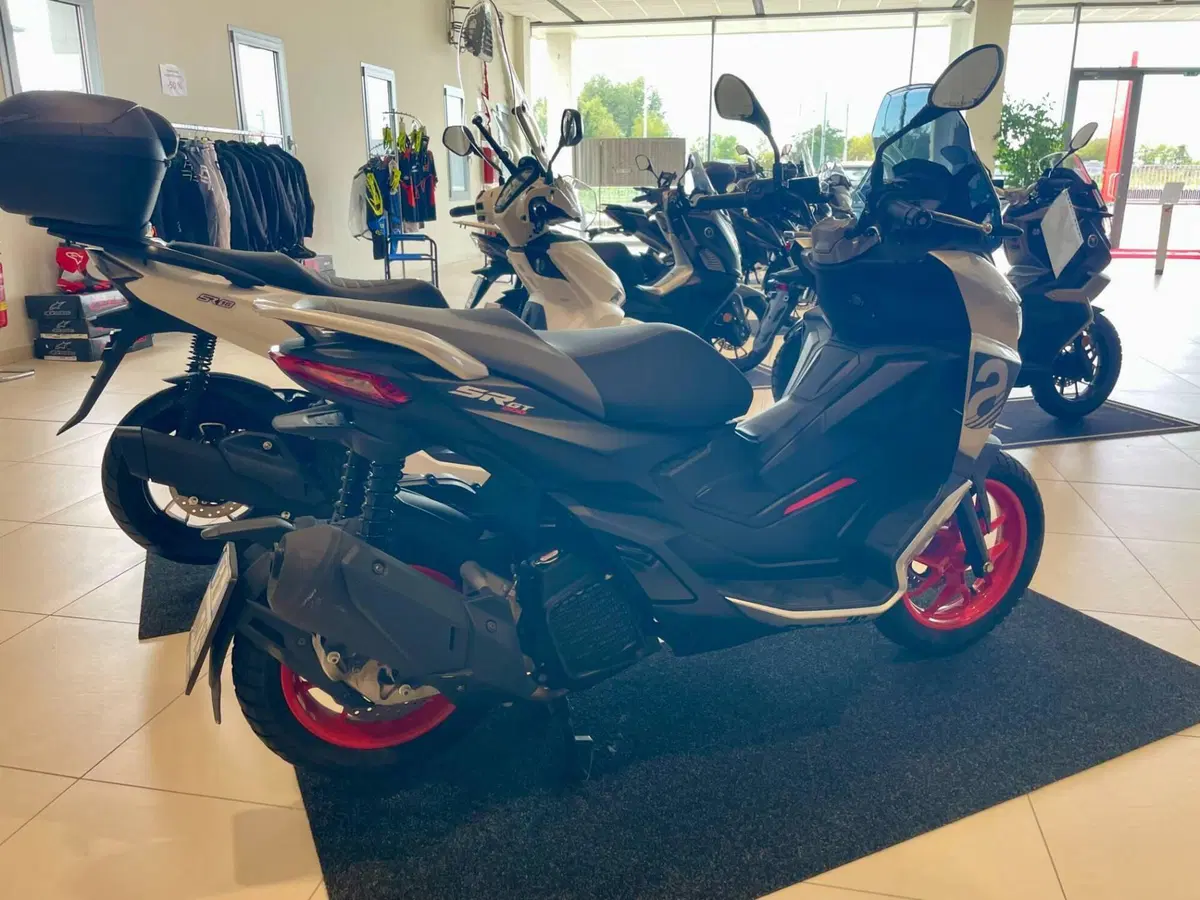 Aprilia SR GT 200 Sport (2022 - 24) (6)