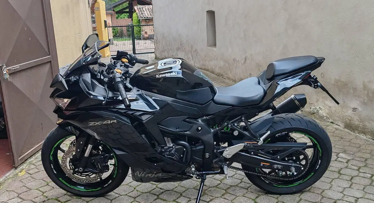 Kawasaki Ninja ZX-4R (2024 - 26) (7)