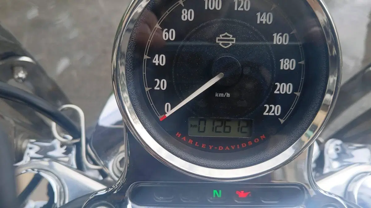 Harley-Davidson 1200 SuperLow (2014 - 16) - XL 1200T (4)