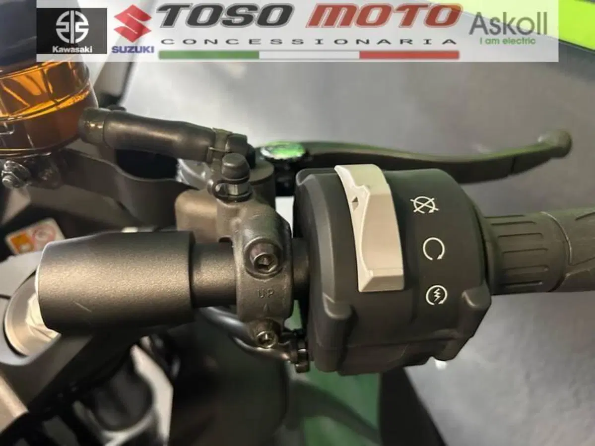 Kawasaki Ninja 1100 SX Tourer (2025 - 26) (12)