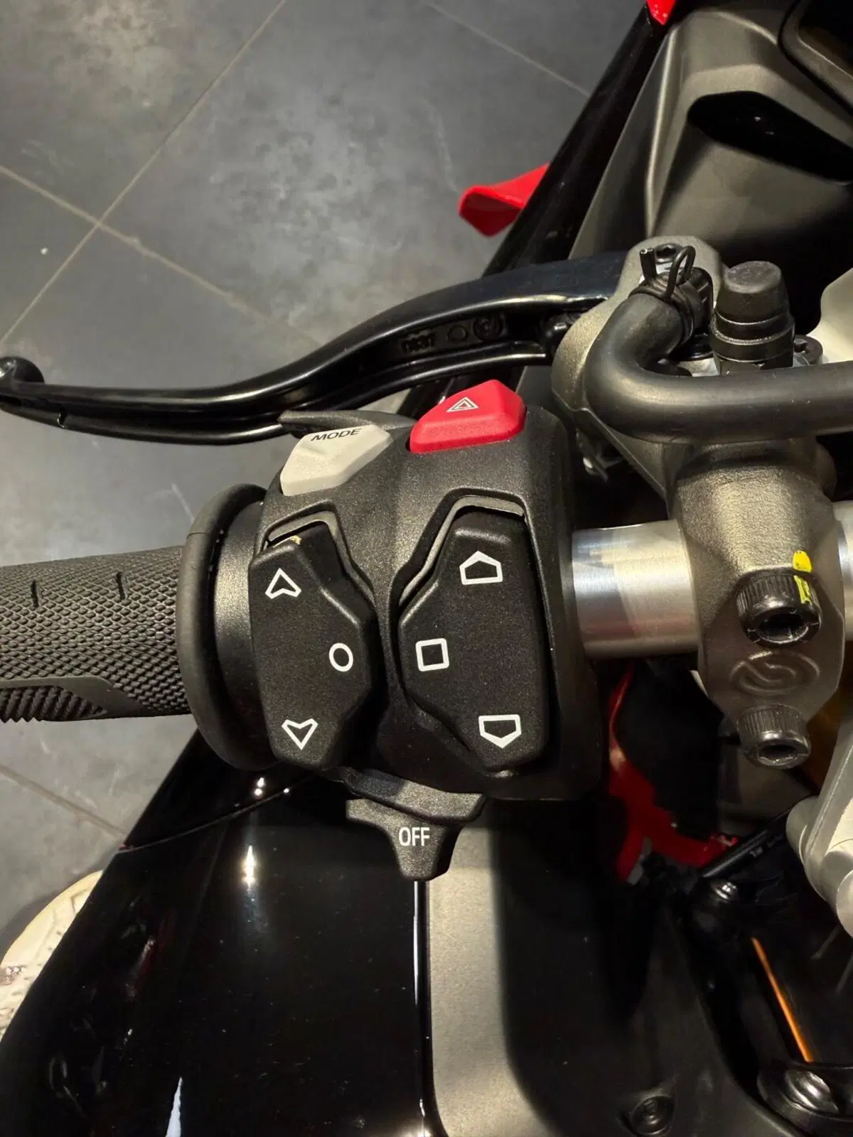 Ducati Panigale V4 S (2025 - 26) (12)