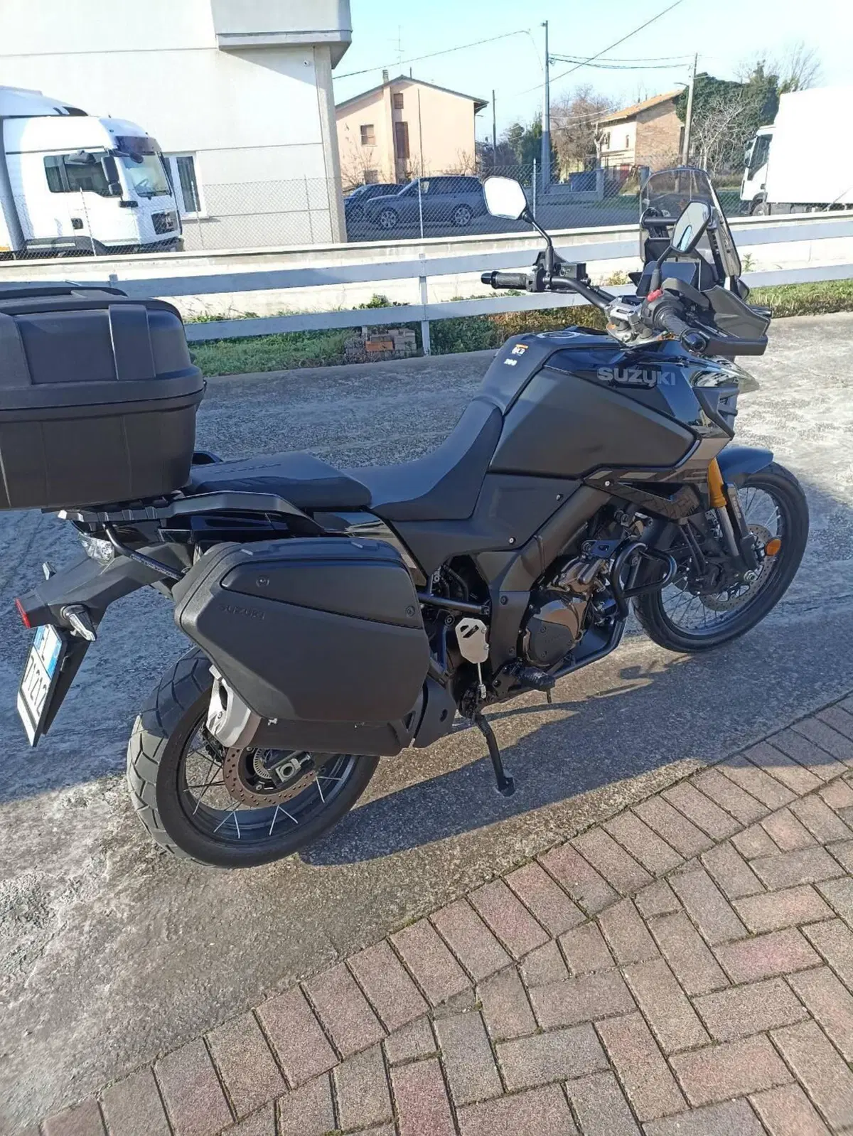 Suzuki V-Strom 1050DE (2023 - 24) (2)