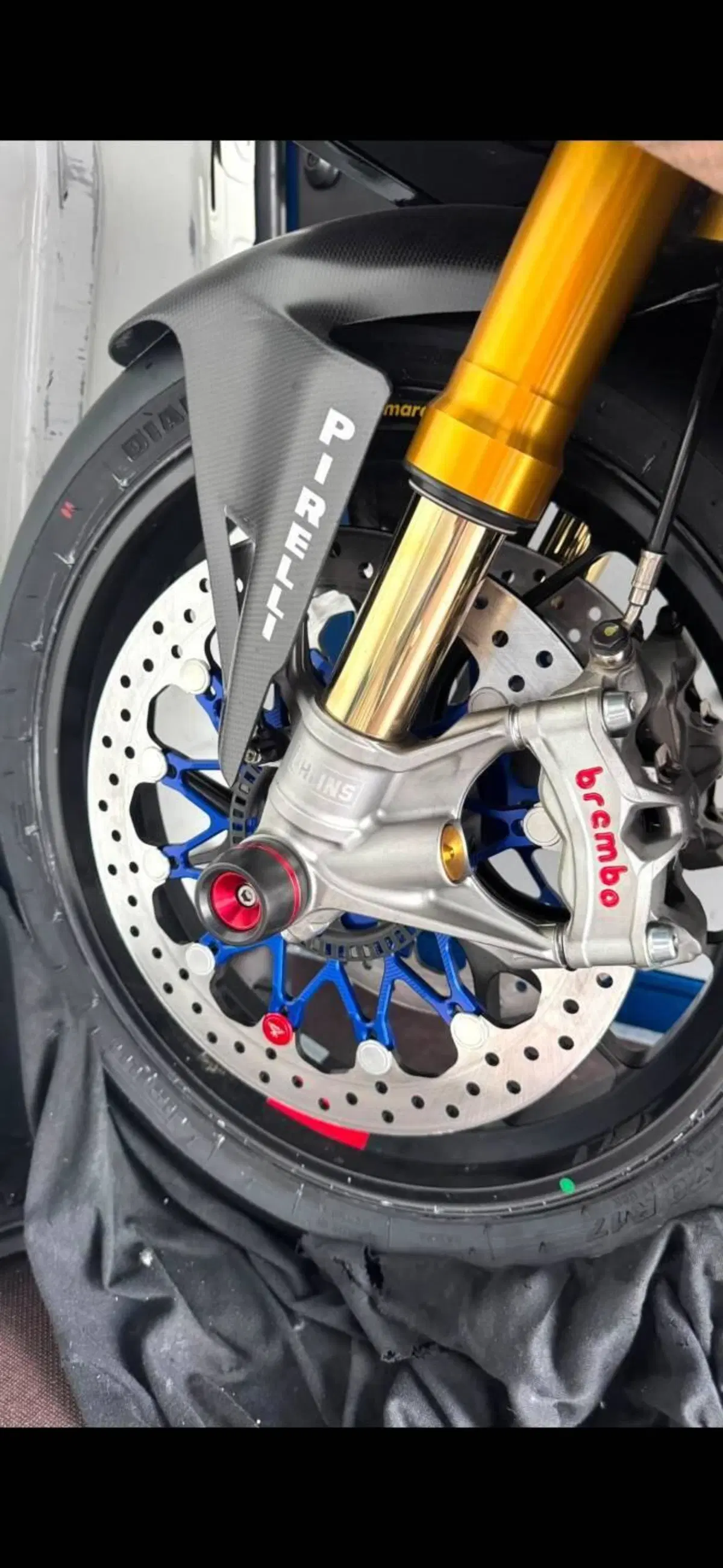 Ducati Panigale V4 S (2022 - 24) (6)