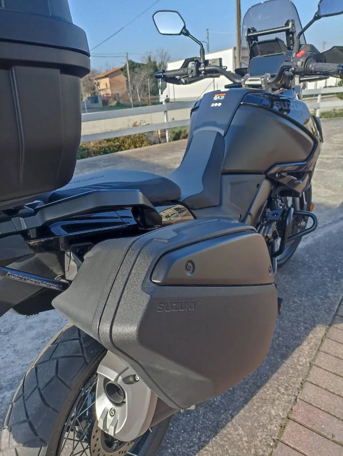 Suzuki V-Strom 1050DE (2023 - 24) (3)
