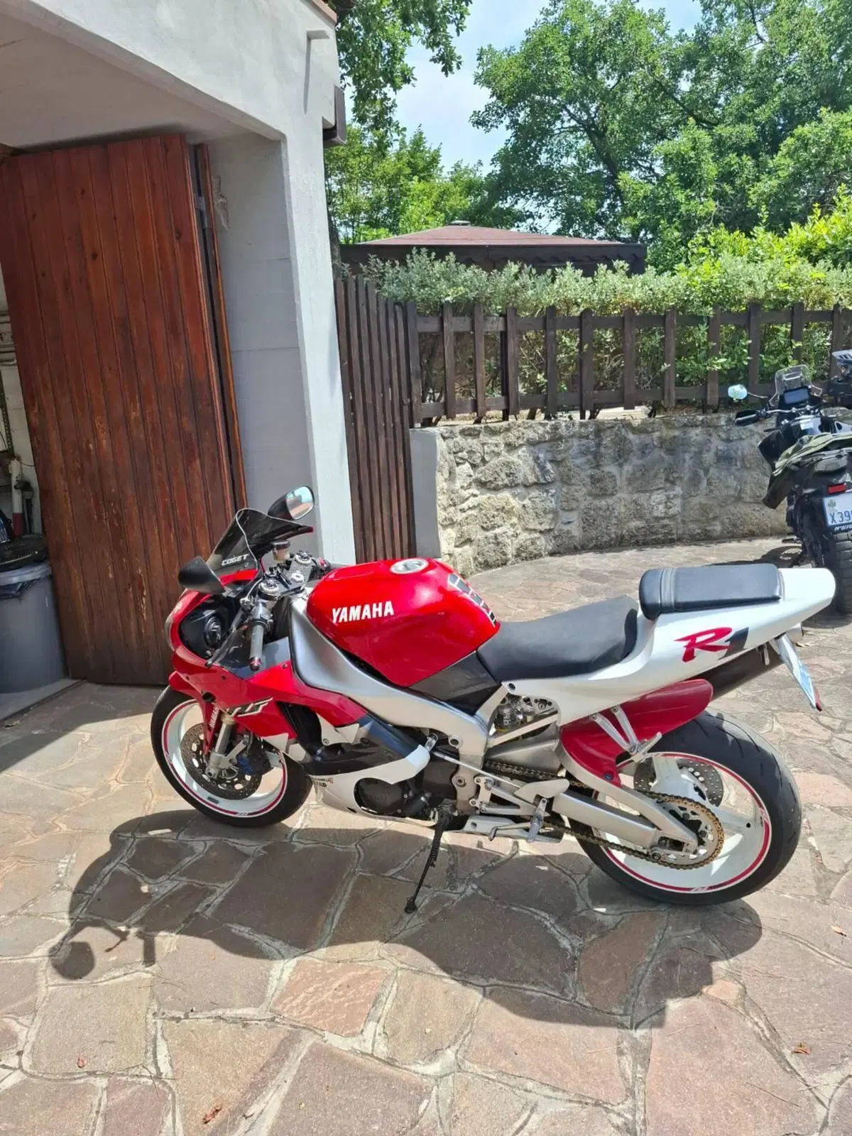 Yamaha YZF R1 (1998 - 99) (4)