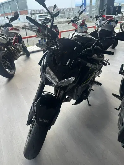 Kawasaki Z 900 (2021 - 24) usata