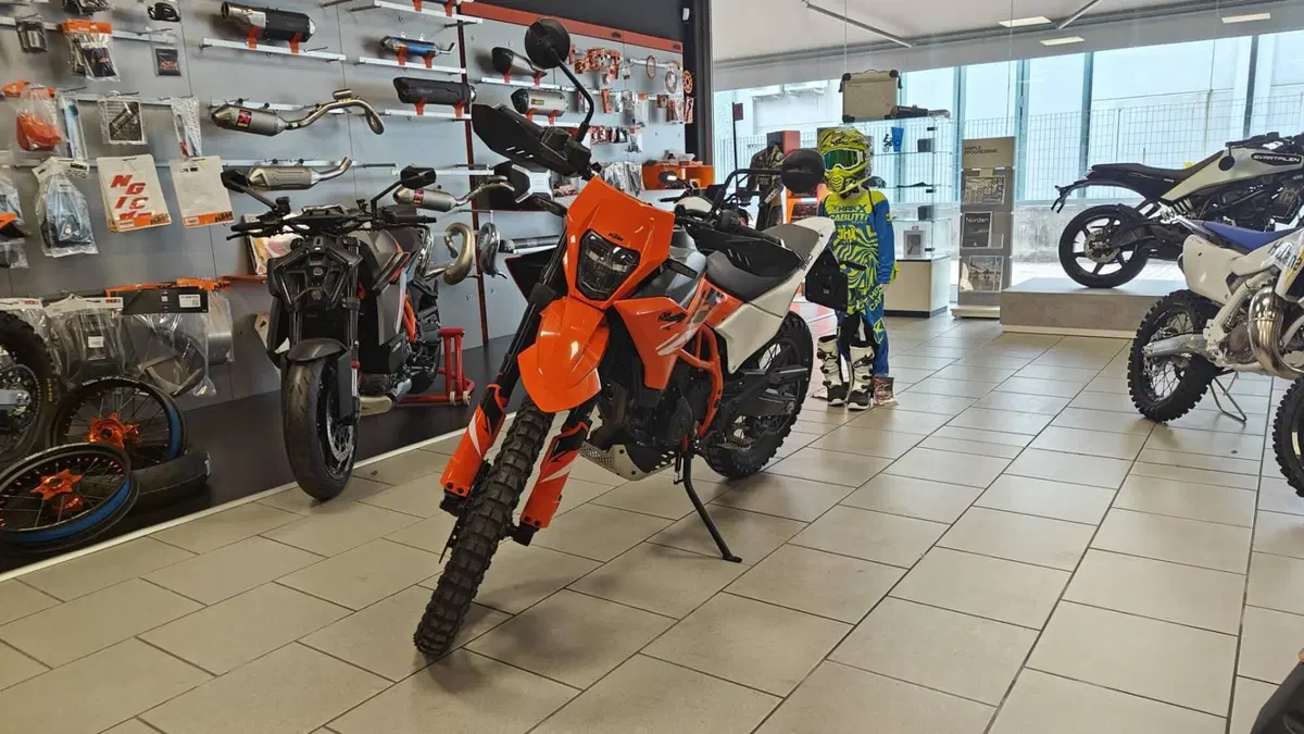 KTM 390 Enduro R (2025 - 26) (4)