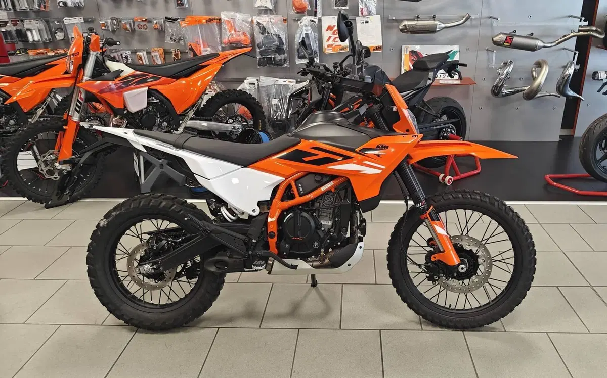 KTM 390 Enduro R (2025 - 26) (2)