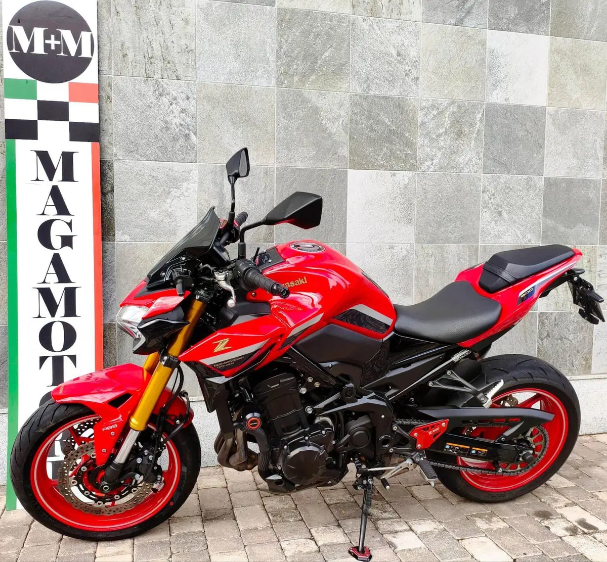 Kawasaki Z 900 50th Anniversary (2022 - 23) (4)