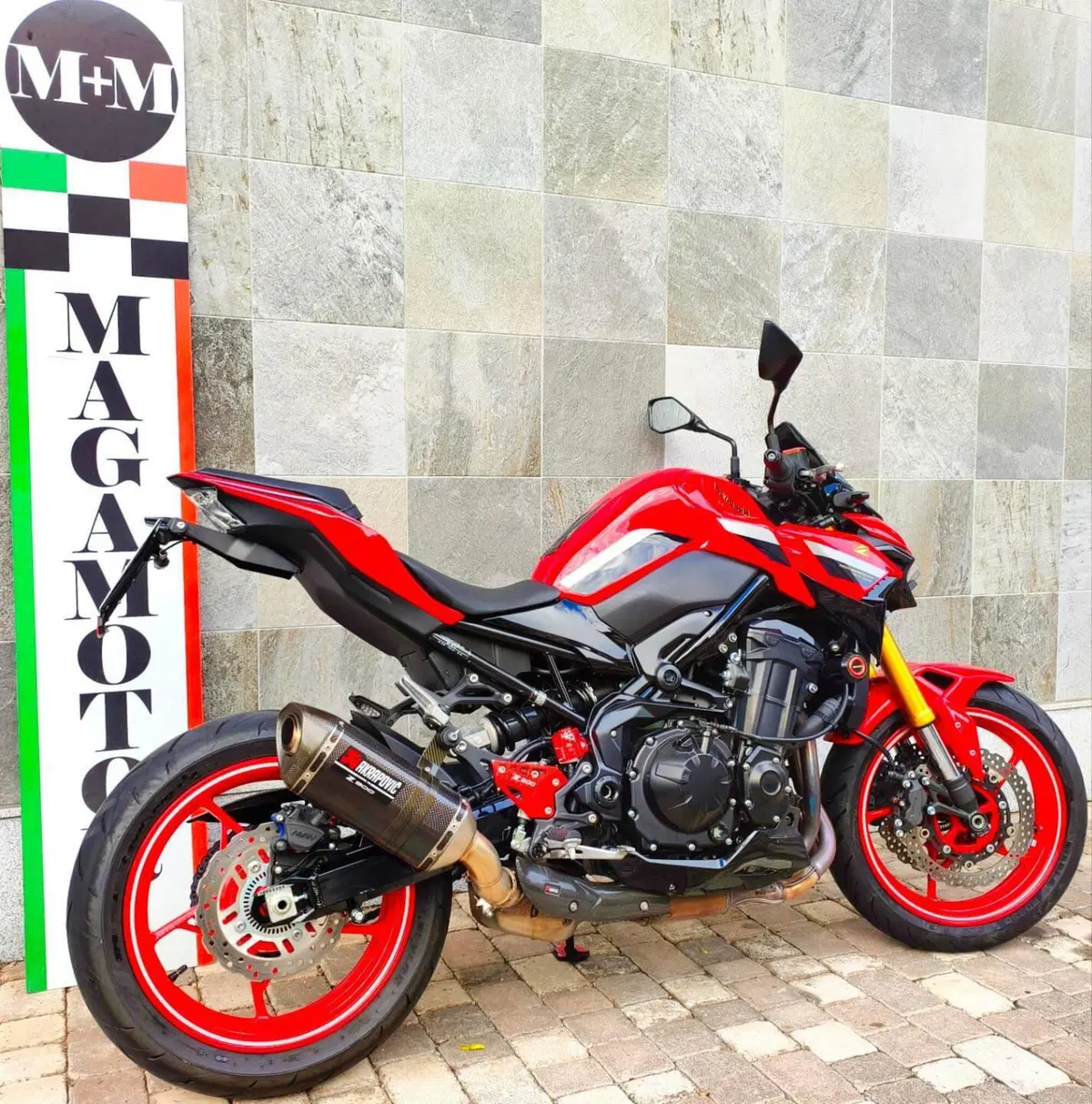 Kawasaki Z 900 50th Anniversary (2022 - 23) (2)