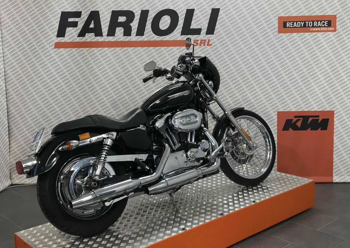 Harley-Davidson 1200 Custom (2007 - 13) - XL 1200C (2)