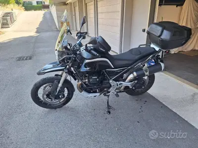 Moto Guzzi V85 TT Guardia d'Onore (2022 - 23) usata