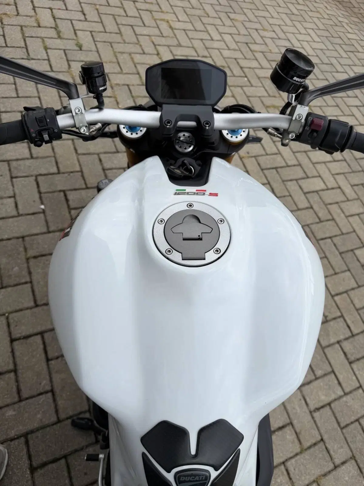 Ducati Monster 1200 S (2014 - 16) (8)