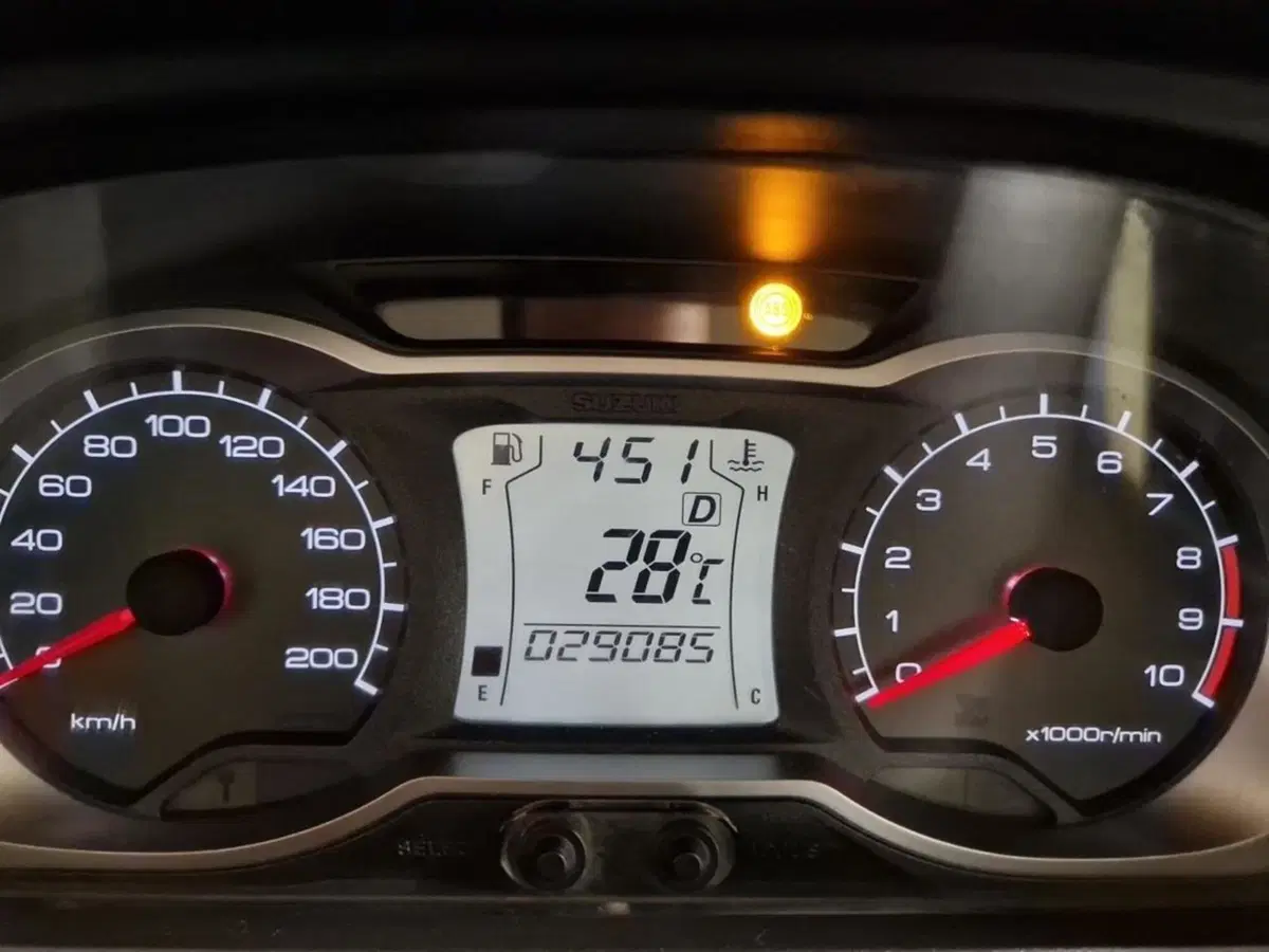 Suzuki Burgman AN 650 (2013 - 15) (6)