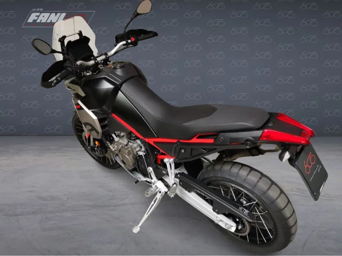 Aprilia Tuareg 660 (2022 - 24) (4)