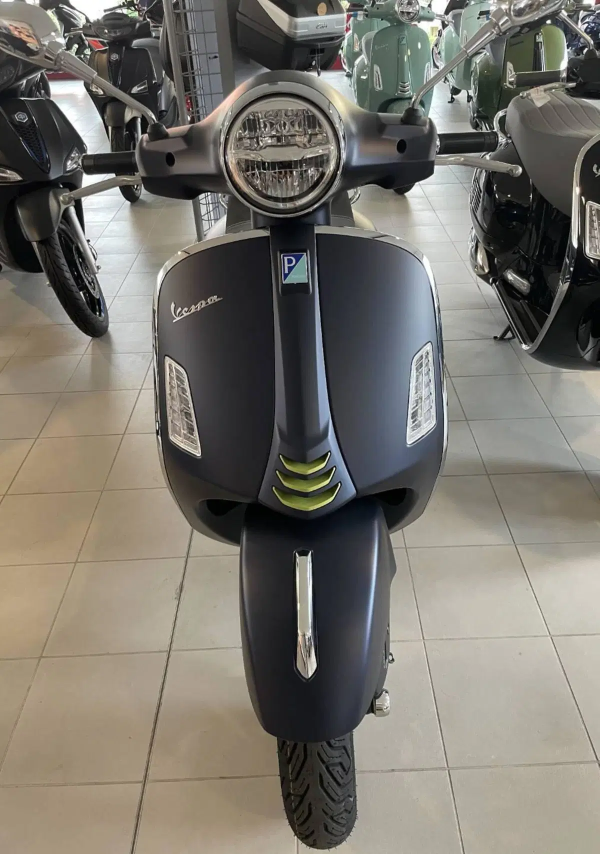Vespa GTS 125 Supertech (2025 - 26) (2)