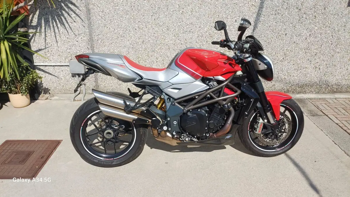 MV Agusta Brutale 1090 RR (2009 - 15)
