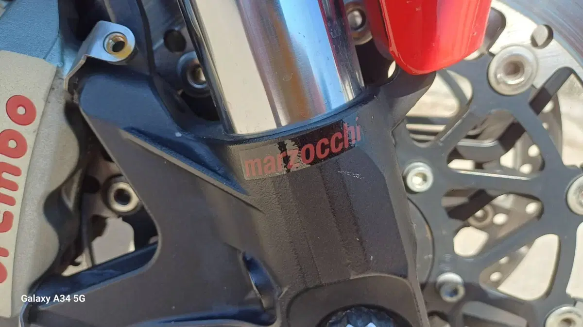 MV Agusta Brutale 1090 RR (2009 - 15) (7)