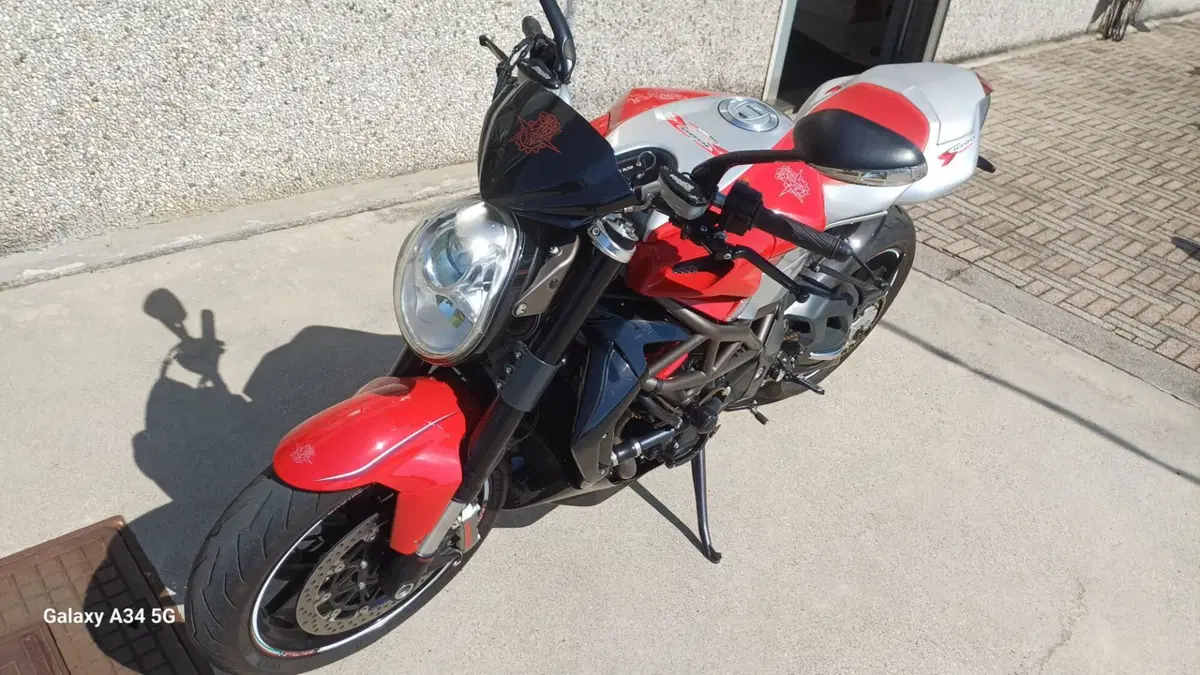 MV Agusta Brutale 1090 RR (2009 - 15) (12)