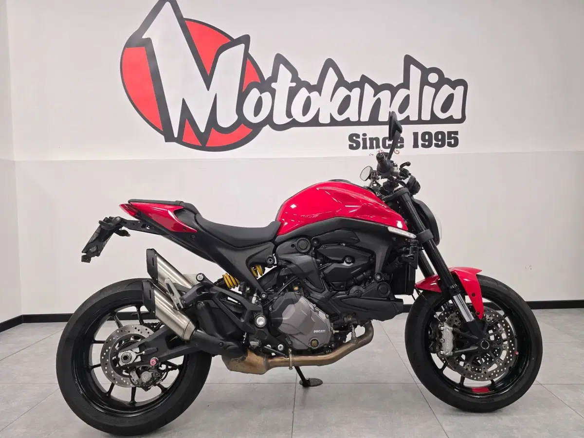 Ducati Monster 937 (2021 - 25) (4)