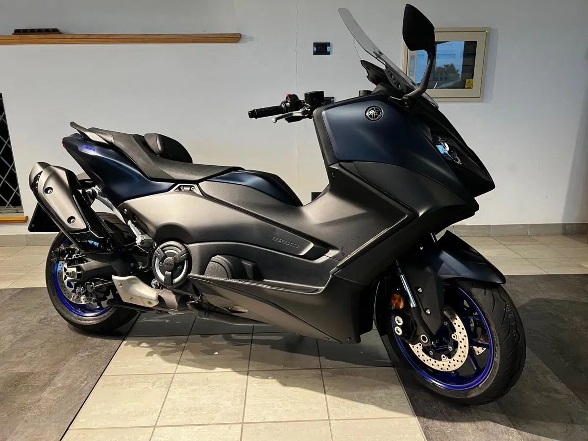 Yamaha T-Max 560 (2022 - 24)