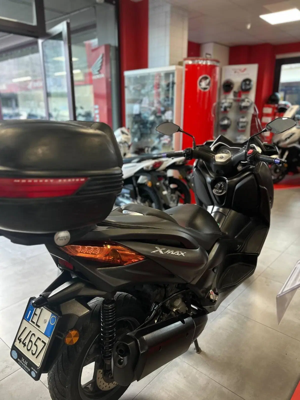 Yamaha X-Max 300 ABS (2017 - 20) (4)