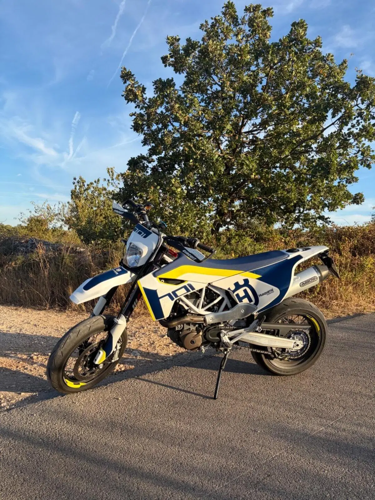 Husqvarna 701 Supermoto (2017 - 19) (4)