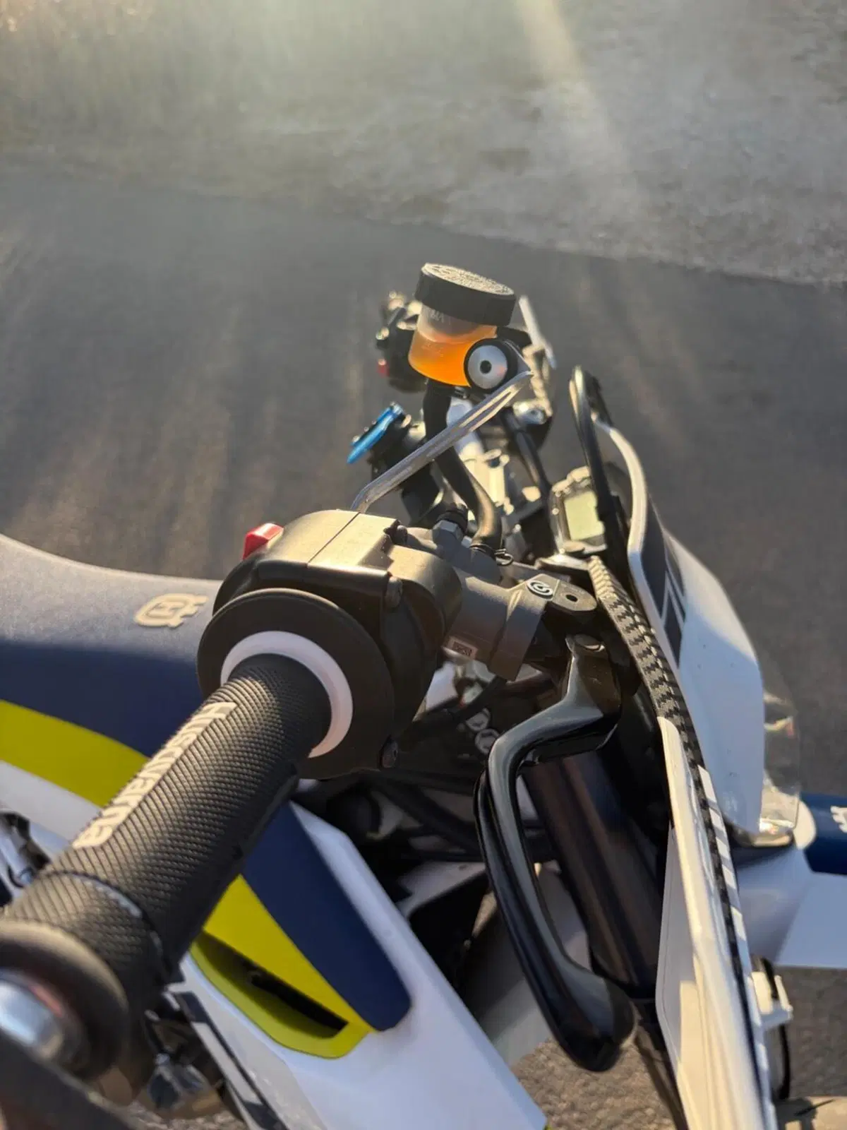 Husqvarna 701 Supermoto (2017 - 19) (7)