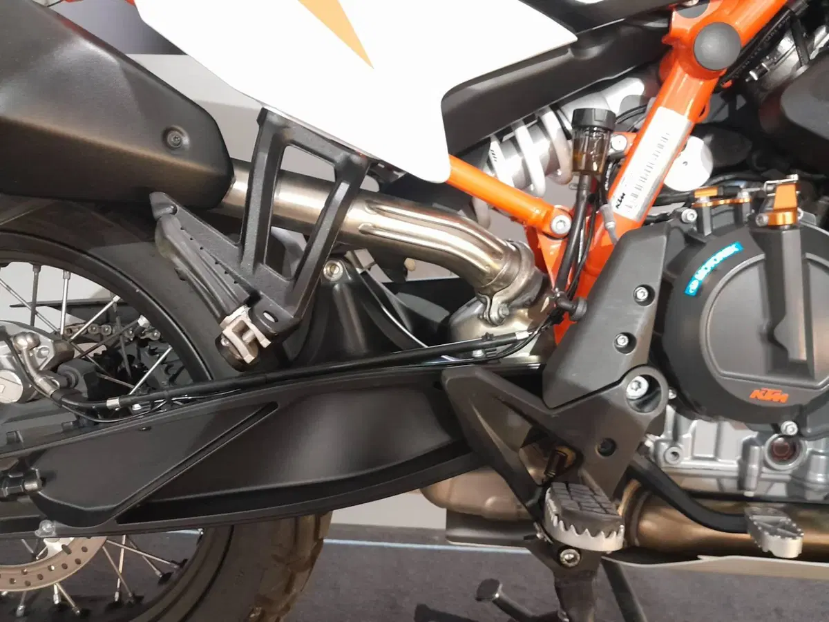 KTM 890 Adventure R (2021 - 22) (6)