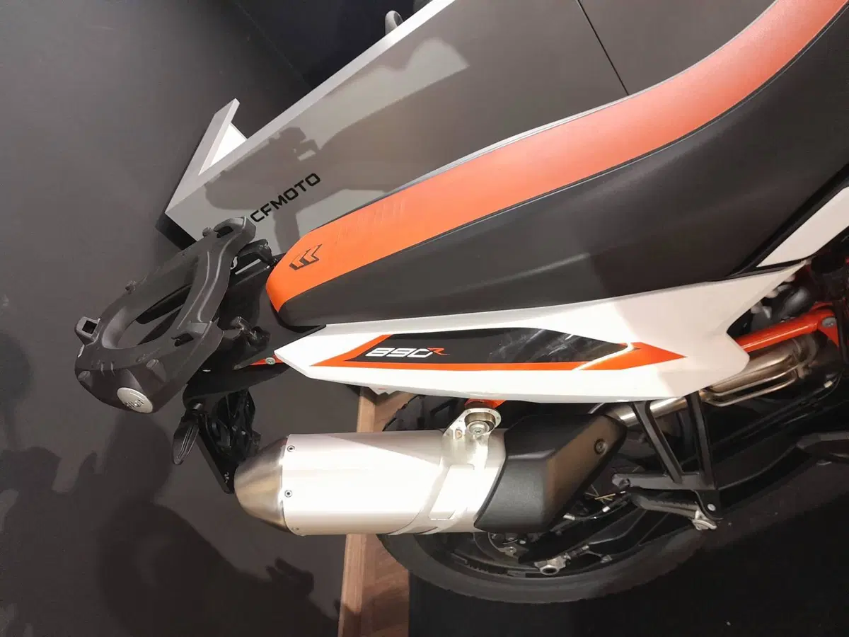 KTM 890 Adventure R (2021 - 22) (8)