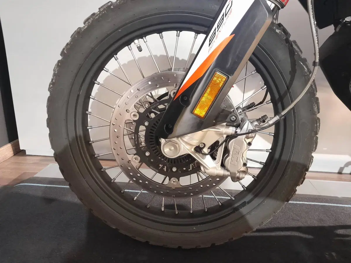 KTM 890 Adventure R (2021 - 22) (16)