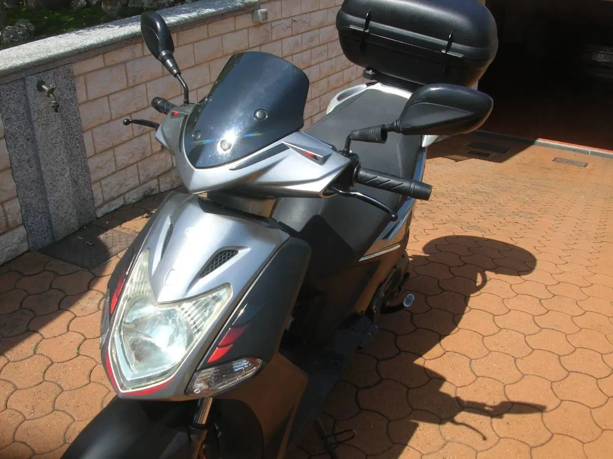 Kymco Agility 150 R16 (2)