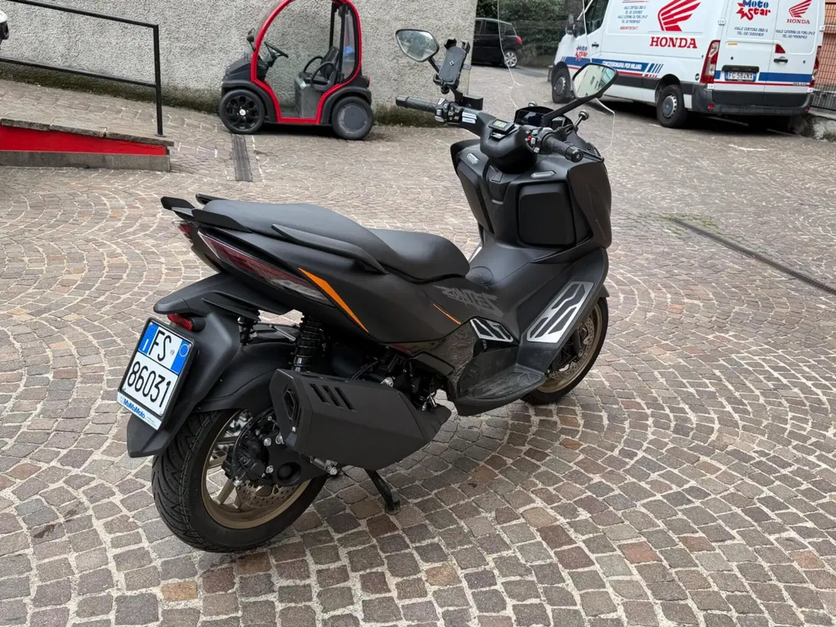 Zontes ZT368-D (2025 - 26) (8)