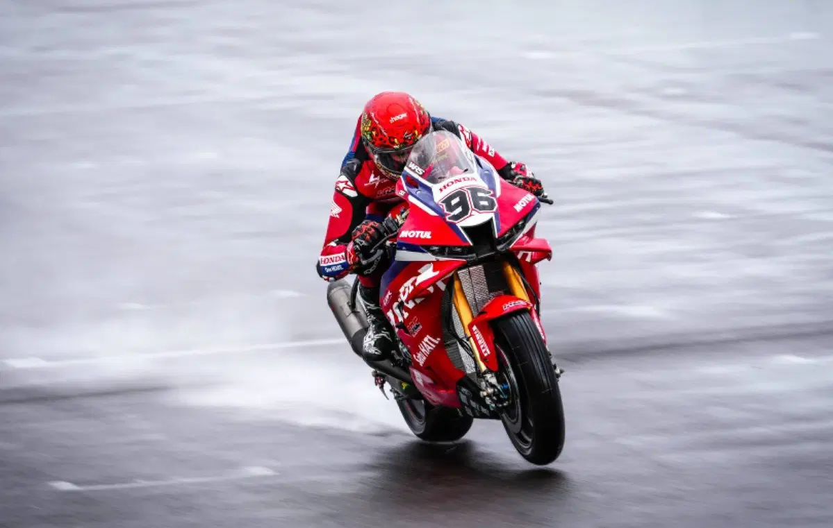 SBK. La pioggia interrompe i test di Cremona
