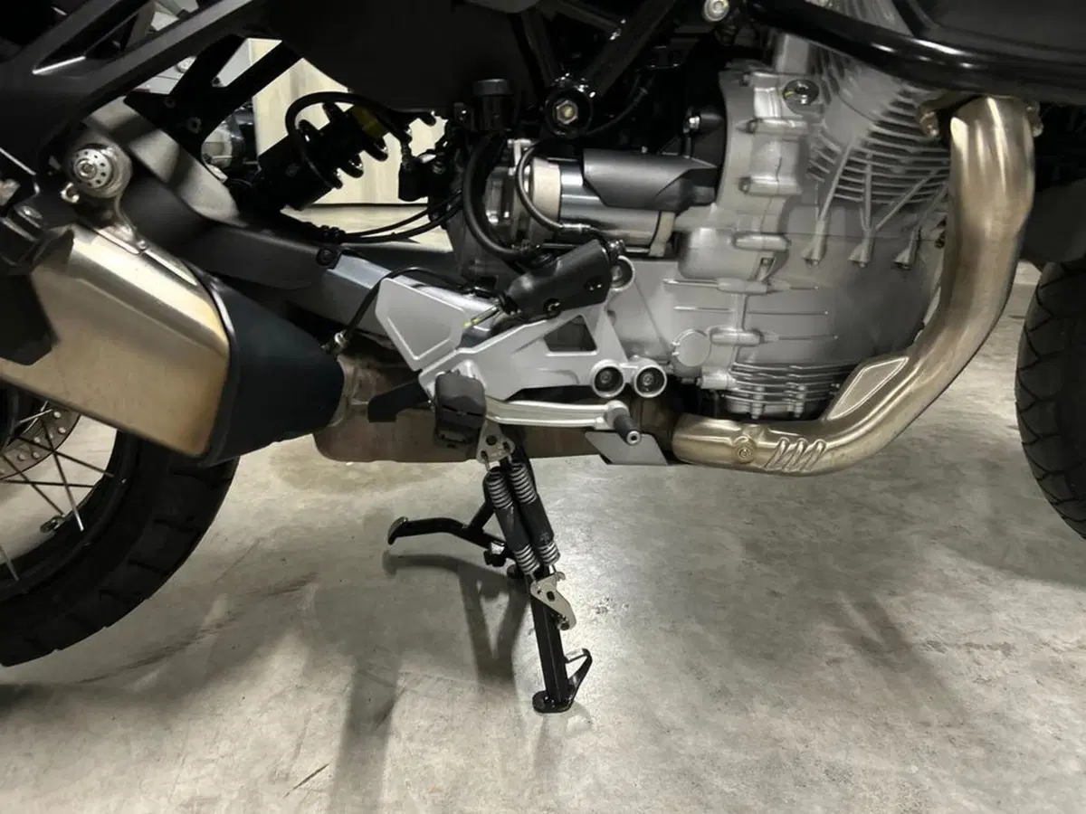Moto Guzzi Stelvio PFF (2024 - 26) (12)