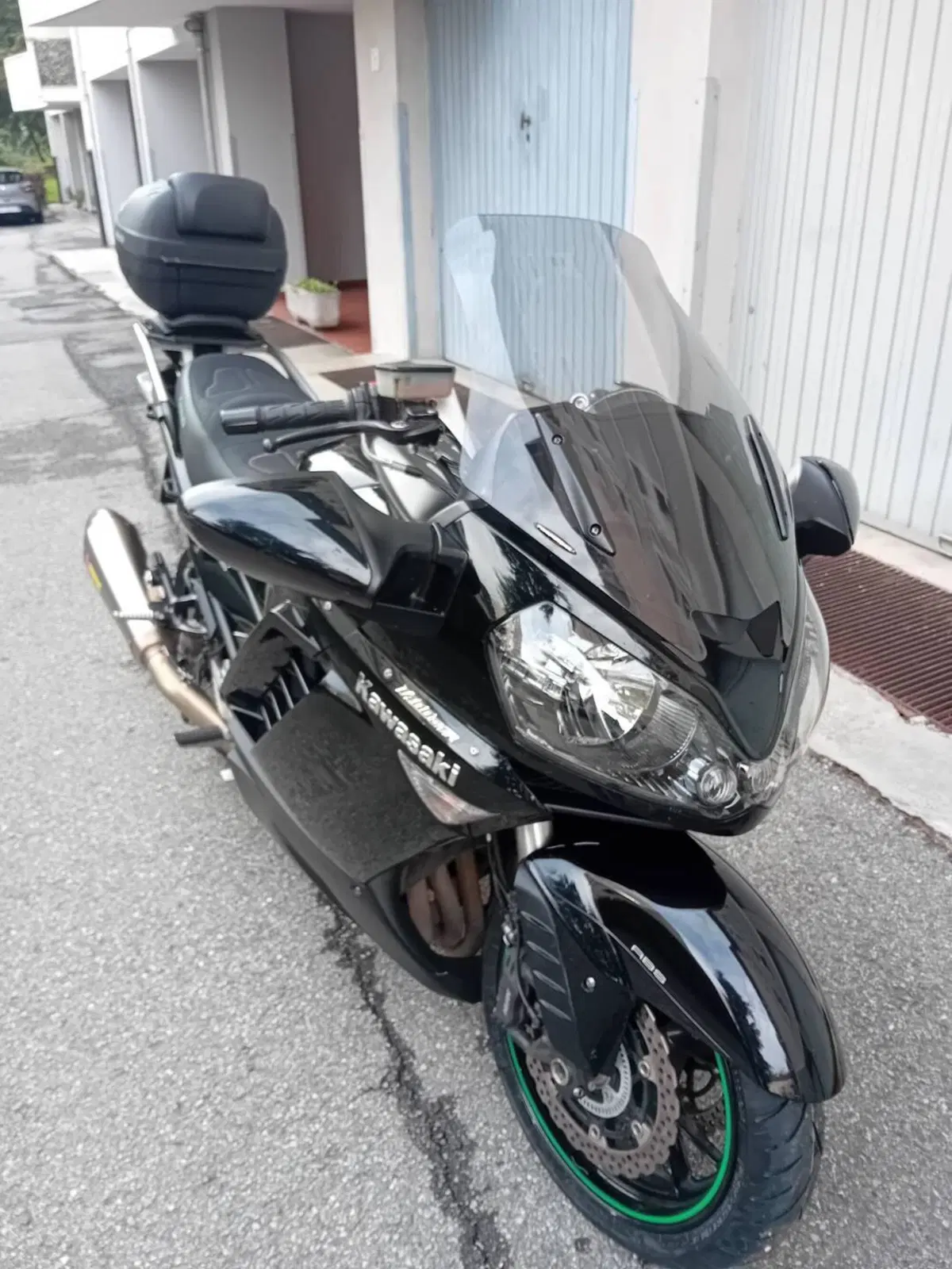 Kawasaki GTR 1400 (2007 - 09) (10)