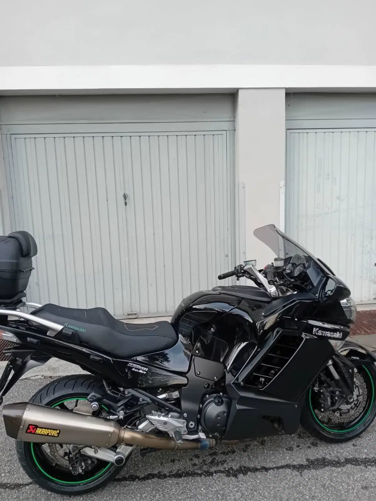 Kawasaki GTR 1400 (2007 - 09) (12)