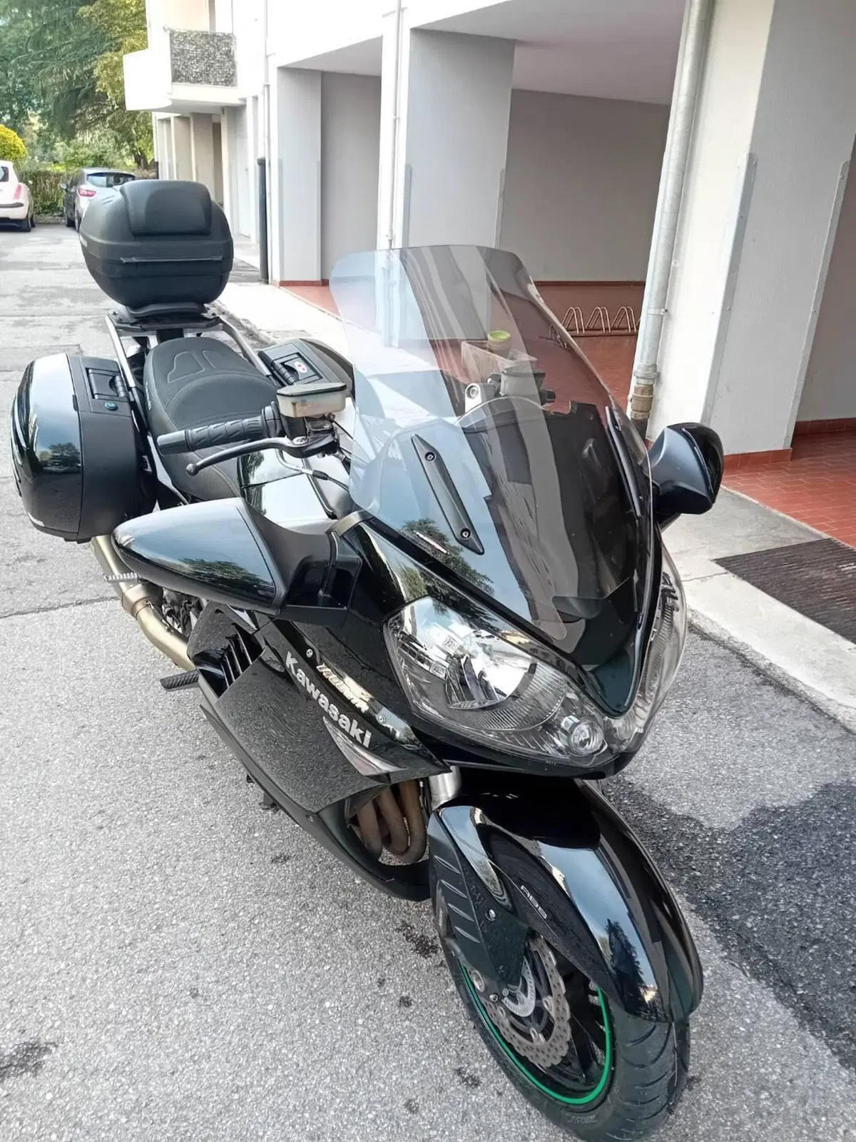 Kawasaki GTR 1400 (2007 - 09) (14)