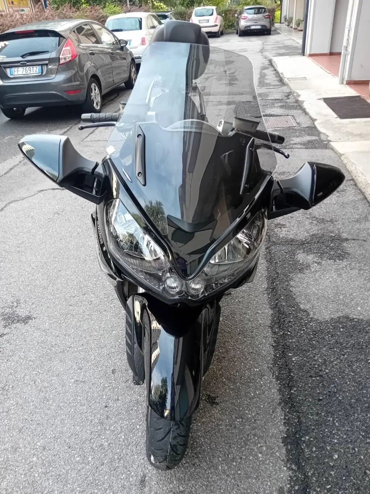 Kawasaki GTR 1400 (2007 - 09) (19)