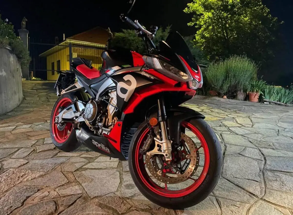 Aprilia Tuono 660 (2021 - 25) (2)