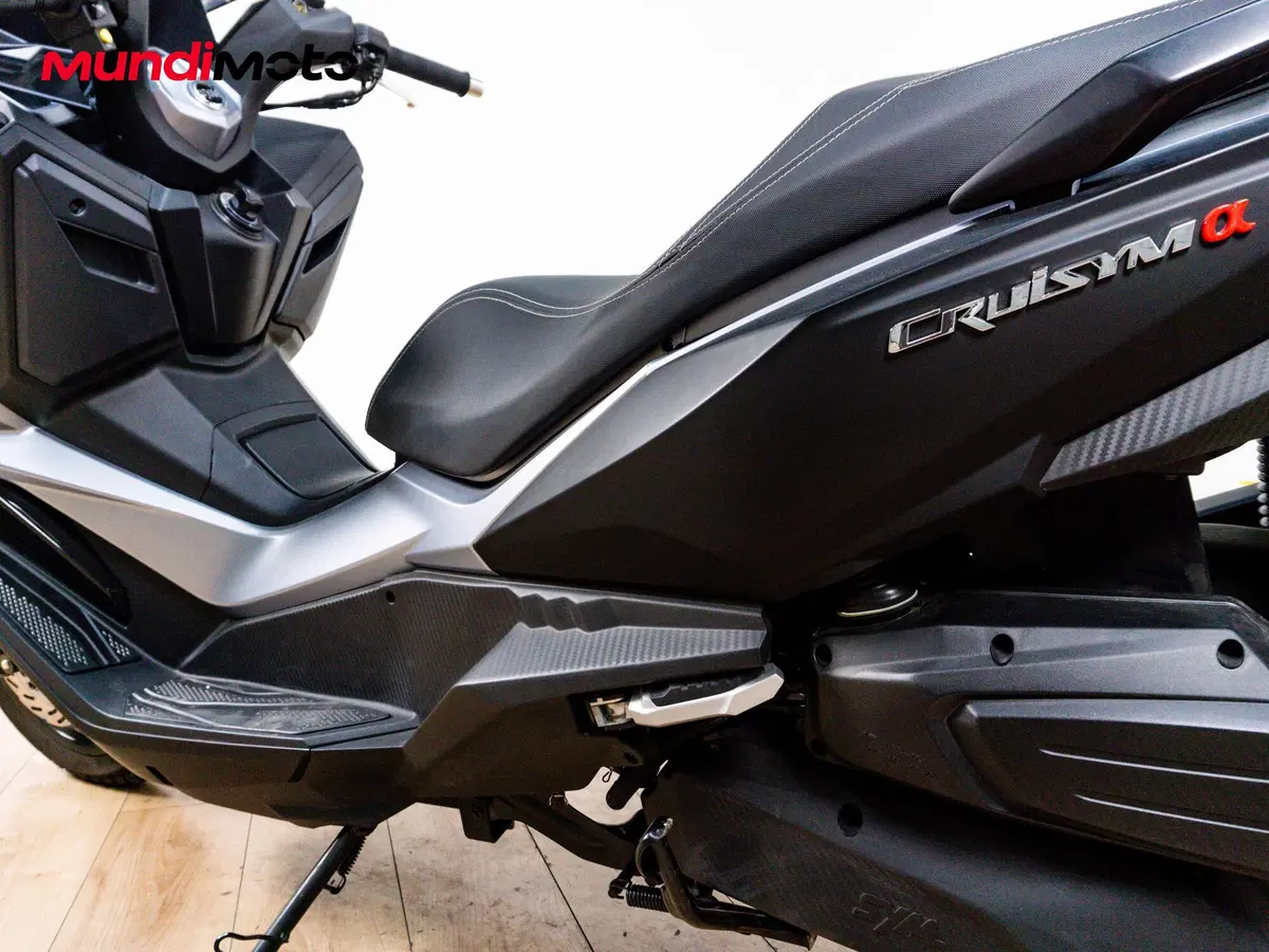 Sym CruiSym 300 E5+ (2025 - 26) (10)