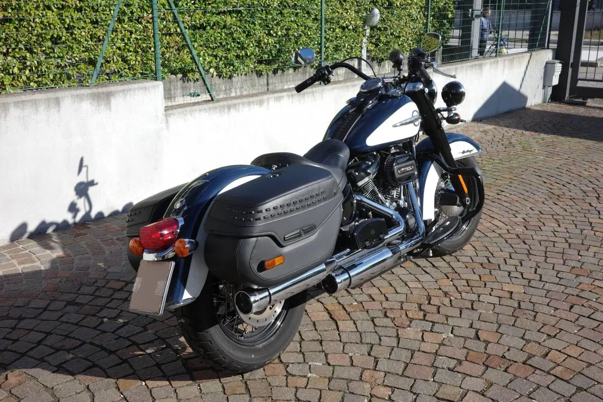 Harley-Davidson Heritage Classic (2021 - 24) (3)