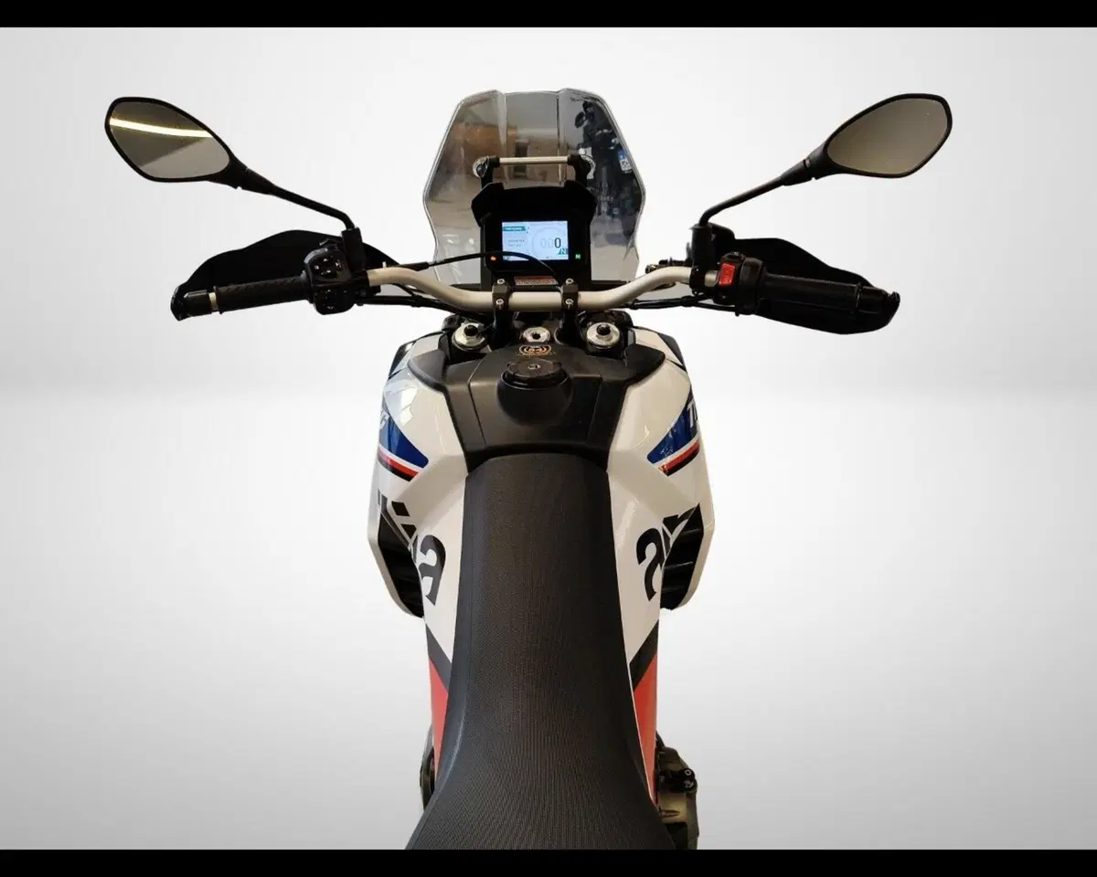 Aprilia Tuareg 660 (2022 - 24) (11)